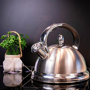 Whistling 18/8 Stainless Steel Silver Conte Water Kettle with Stay Cool Handle - 2.9 Quart / 11.5 Cup Capacity Cilio